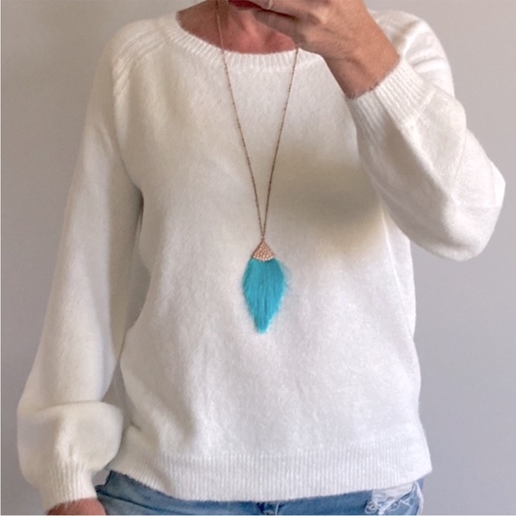 White Long Sleeve Sweater - Picture 2 of 9